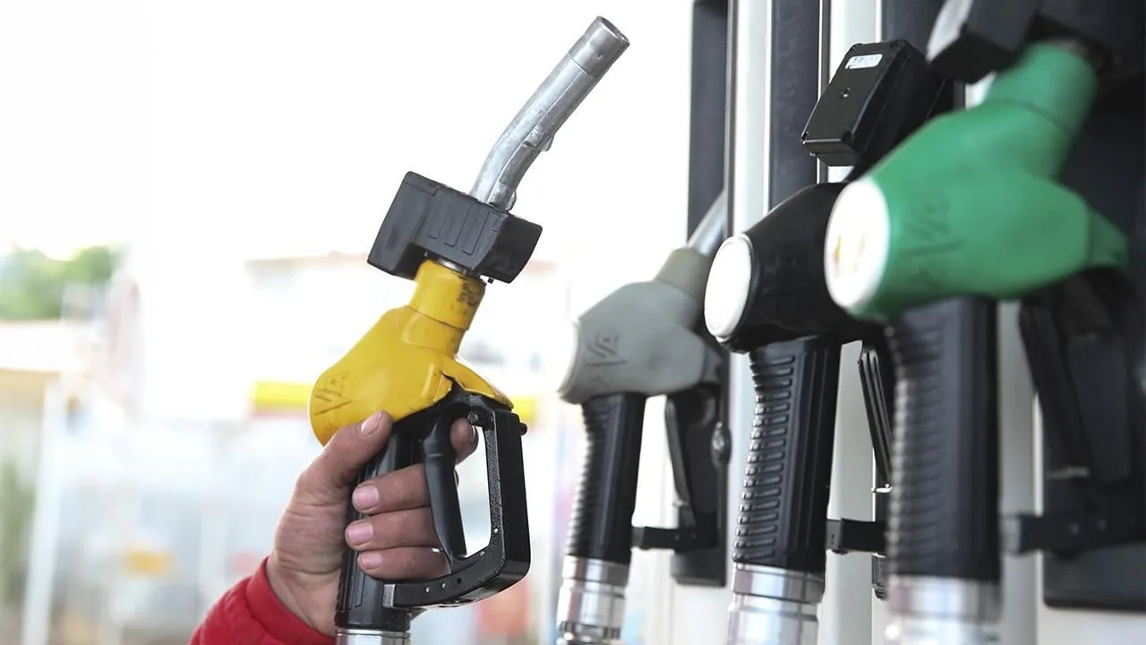 Benzin ve motorine zam bekleniyor