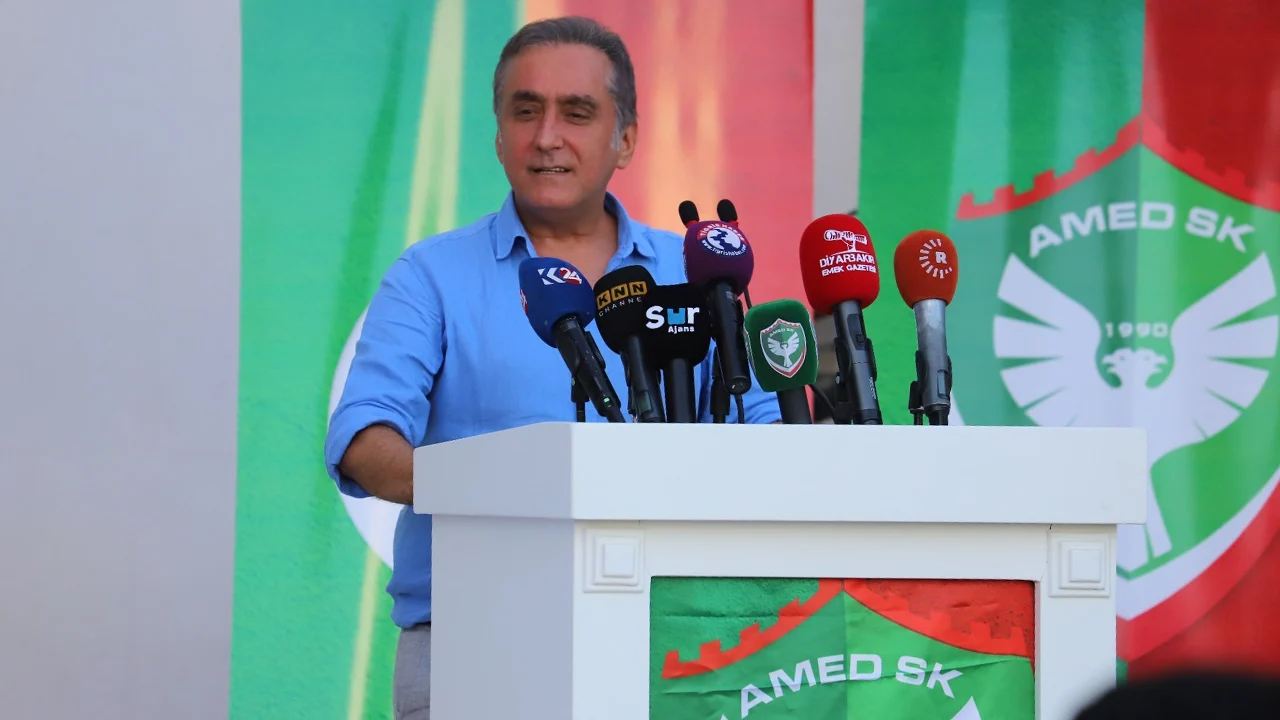 Amedspor Başkanı Aziz Elaldı trafik kazası geçirdi