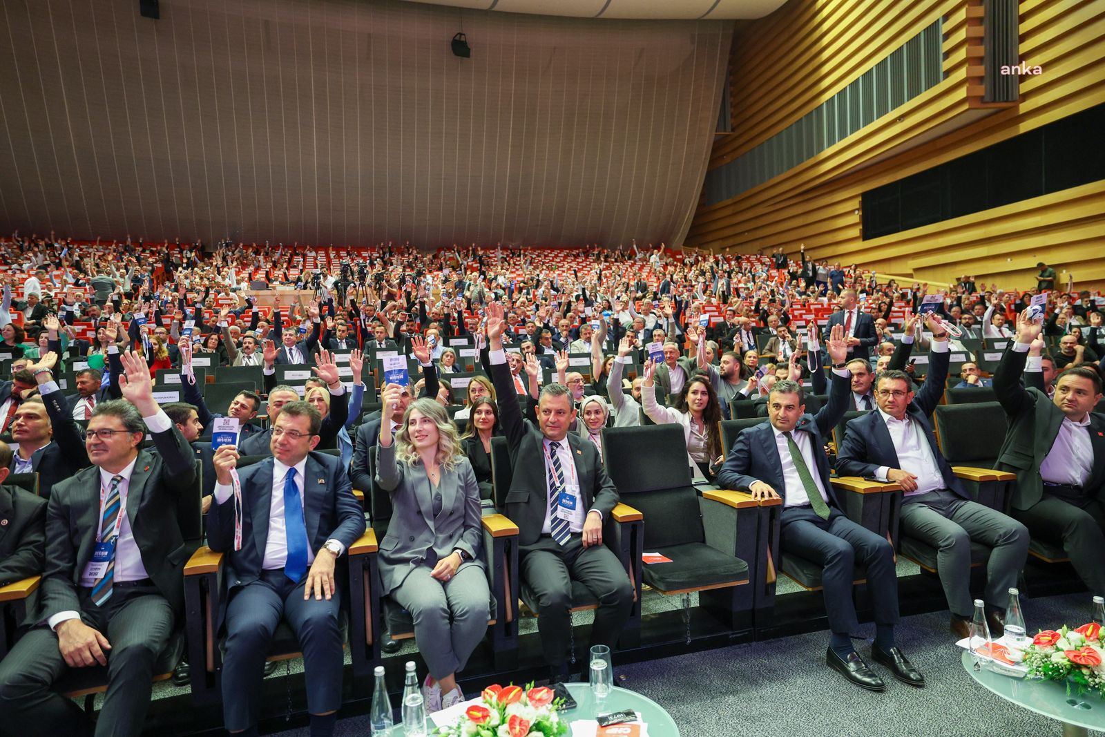 CHP’de Tüzük Kurultayı: Özel’den birlik ve iktidar mesajı