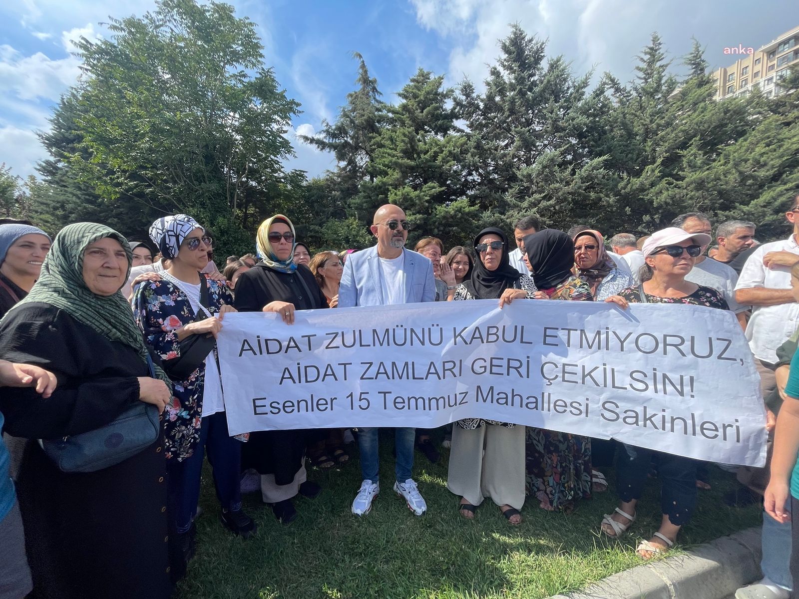 Esenler TOKİ konutlarında aidat protestosu