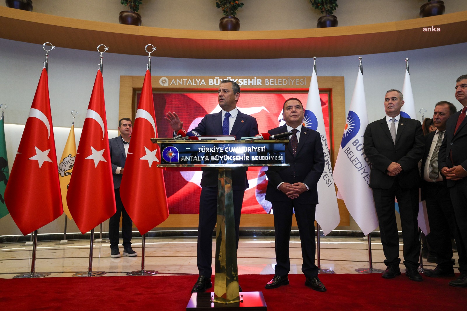Özgür Özel: Aday değil, Cumhurbaşkanı belirliyoruz