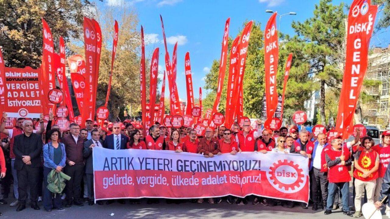 Ankara bugün işçi eylemlerine ev sahipliği yaptı