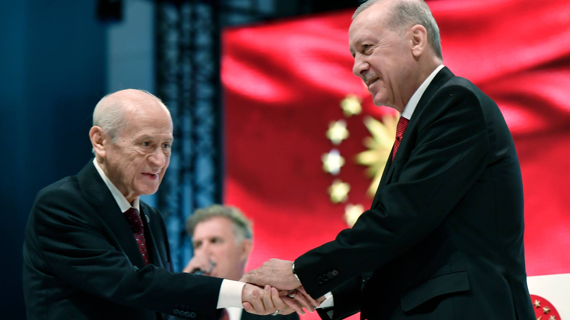 Erdoğan’dan Bahçeli’ye Öcalan tebriği