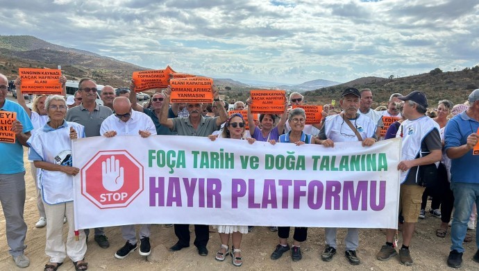 Foça’da orman yangınlarına karşı basın açıklaması