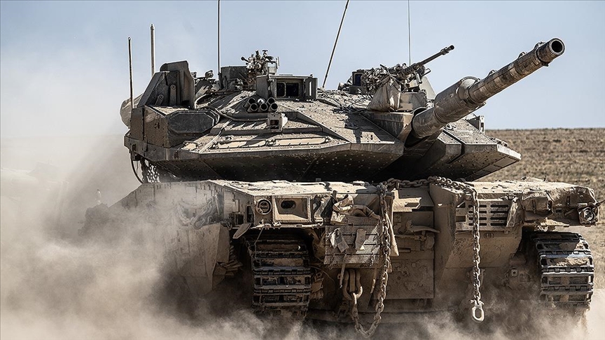 İsrail ordusu, Suriye’nin güneyindeki Kuneytra ilinde tank mevzisi oluşturdu