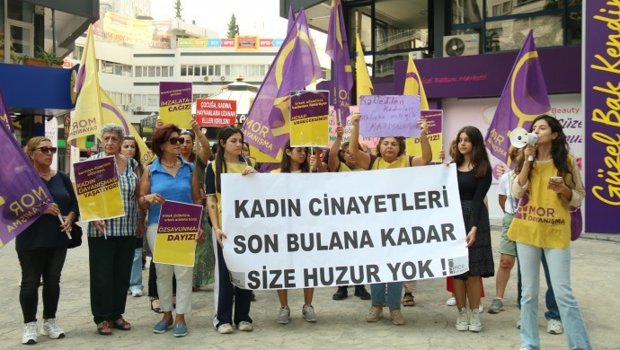 Adana’da açıklama: İstanbul Sözleşmesi yeniden yürürlüğe girsin