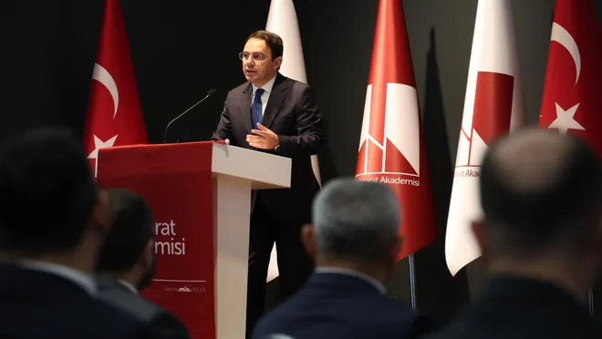 Milli İstihbarat Akademisi Başkanı: Savaşı engelleyecek tek güç ABD
