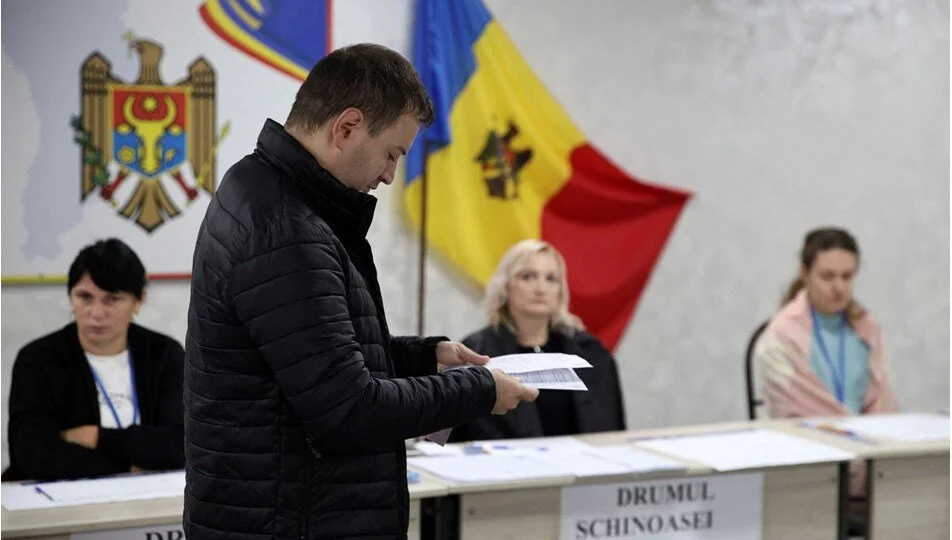 Moldova’da cumhurbaşkanlığı seçimi ve AB referandumu yapıldı