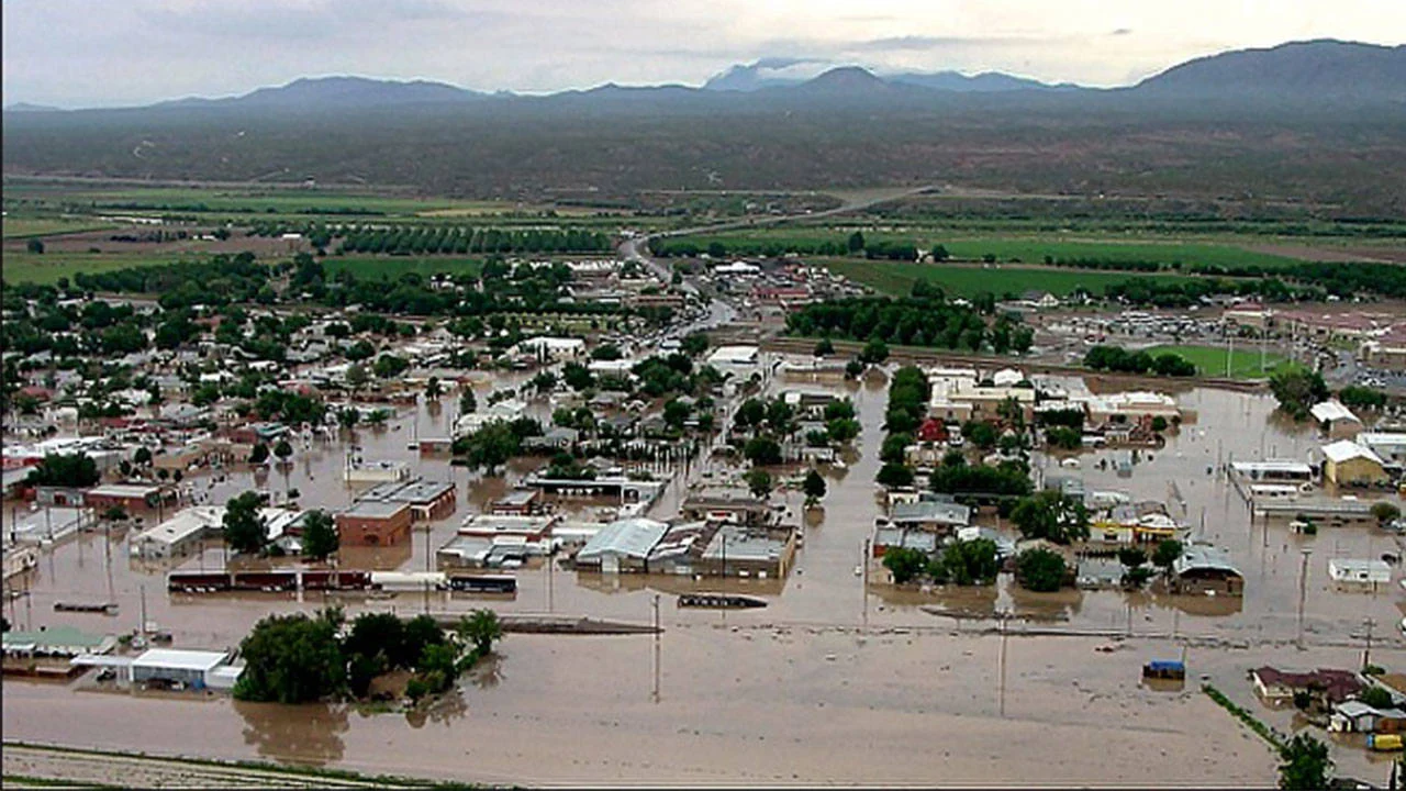 New Mexico’daki selde 2 kişi yaşamını yitirdi