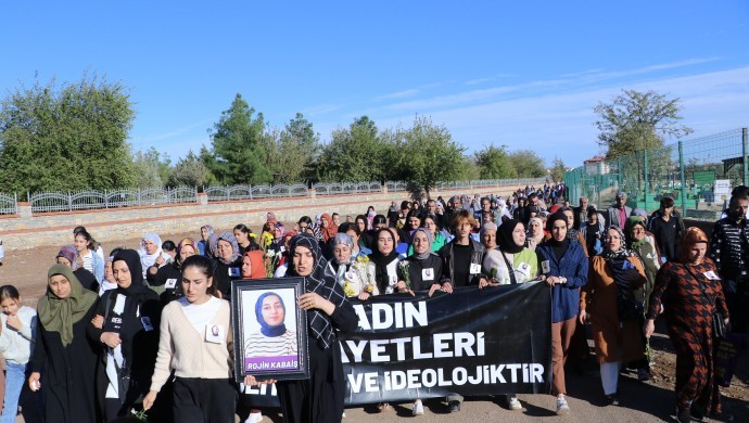 Diyarbakır’da kadınlar Rojin Kabaiş için yürüdü