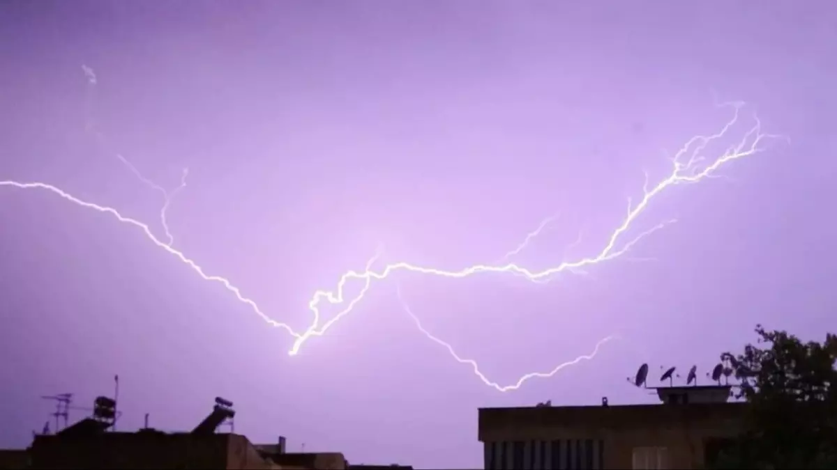 Meteoroloji’den çok sayıda il için uyarı: Gök gürültülü sağanak bekleniyor