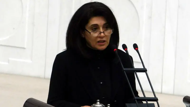 Leyla Zana: Barışı gözleyenlere selam geldi, gözümüz aydın