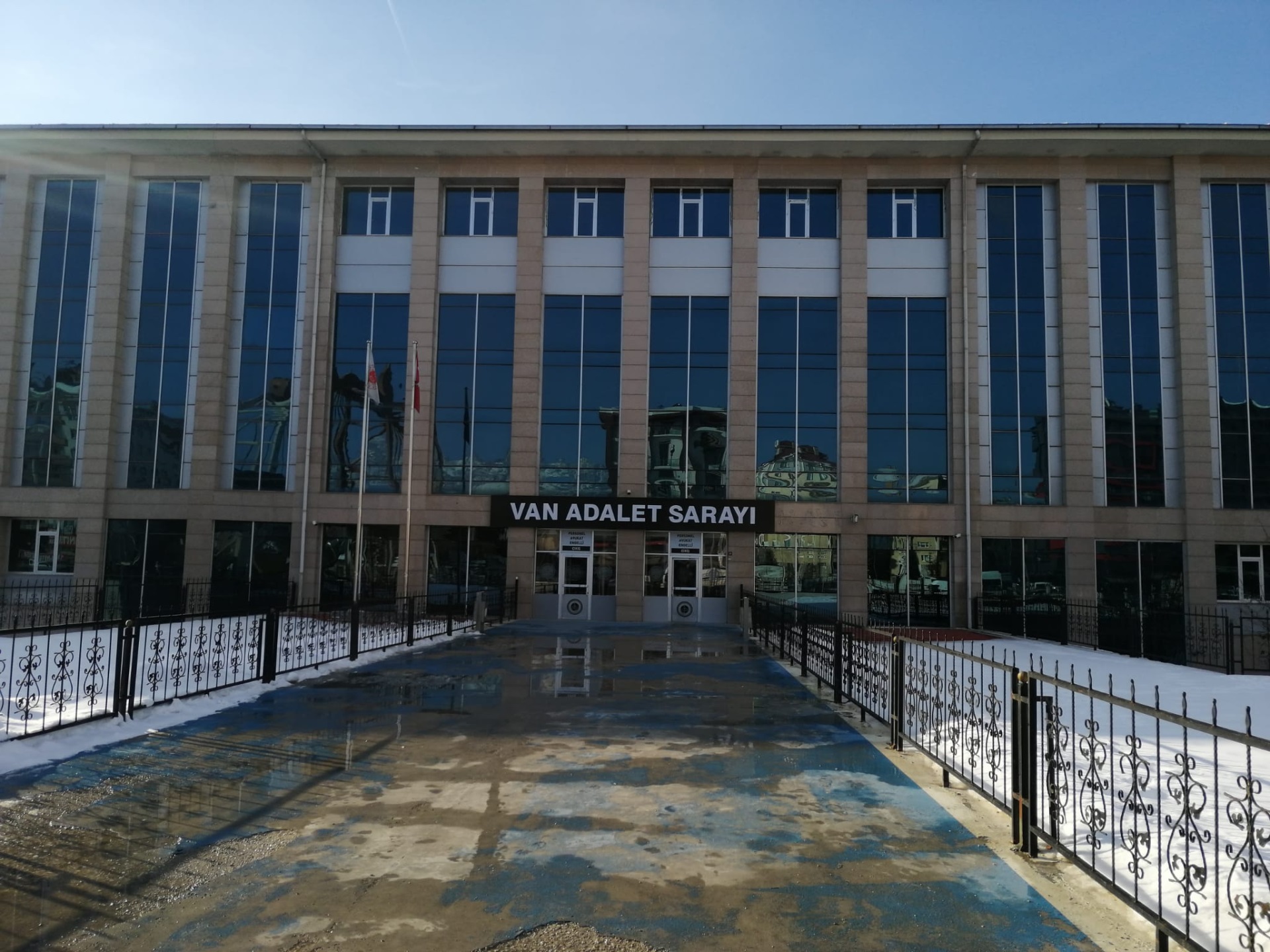 Van’da 15 yaşındaki çocuk ‘propaganda’ suçlamasıyla tutuklandı