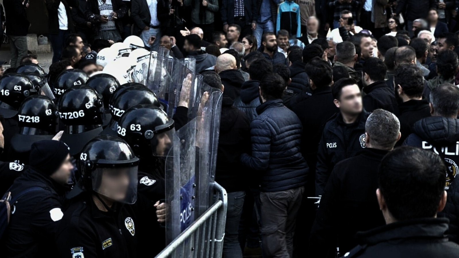 Gazeteciler ve protestoculara yönelik baskılar TİHV’in günlük raporunda