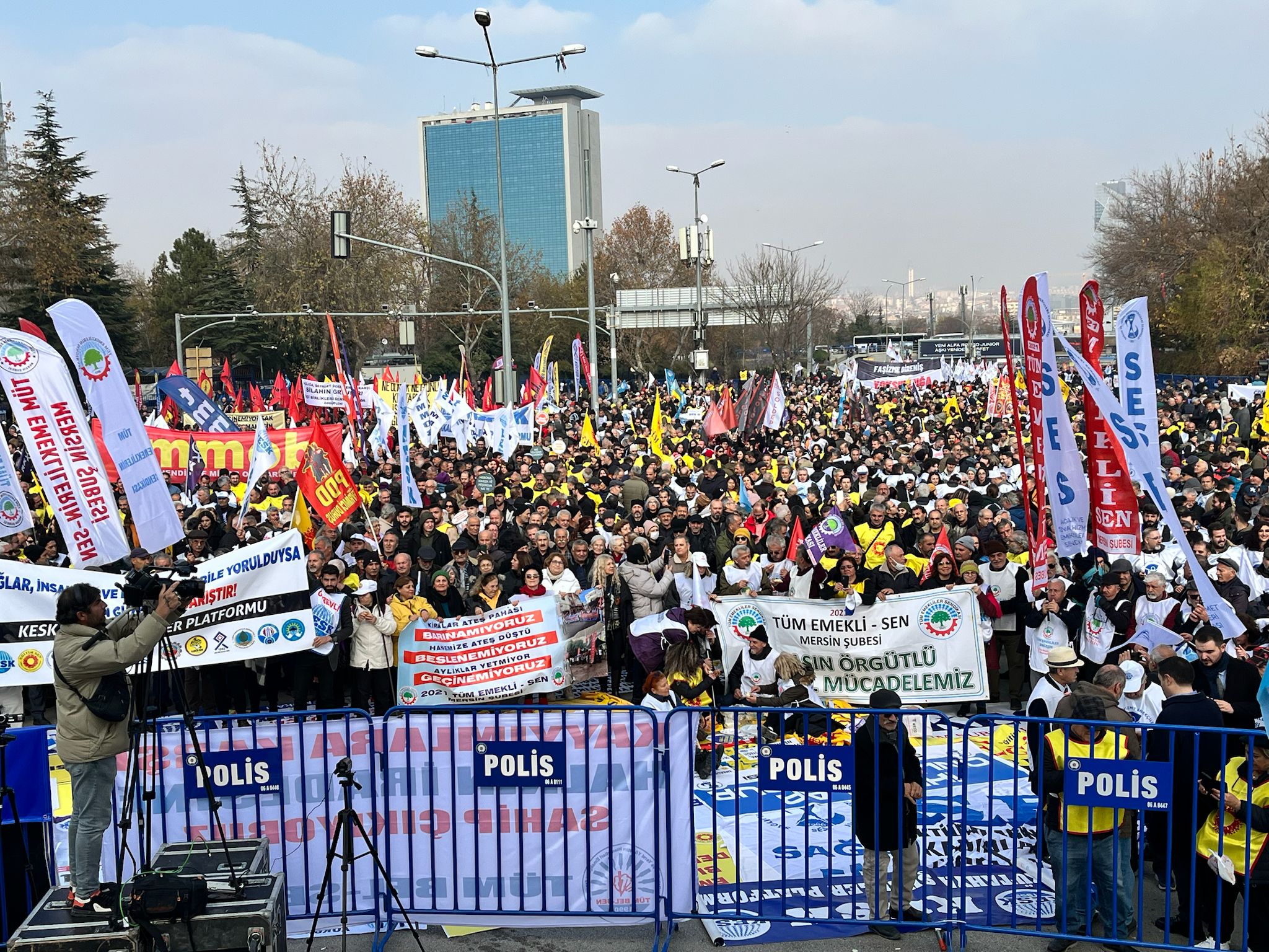 KESK’ten ‘geçinemiyoruz’ mitingi