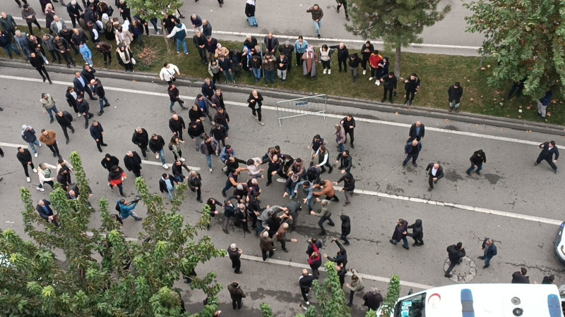 Batman’da kayyım protestoları üçüncü gününde