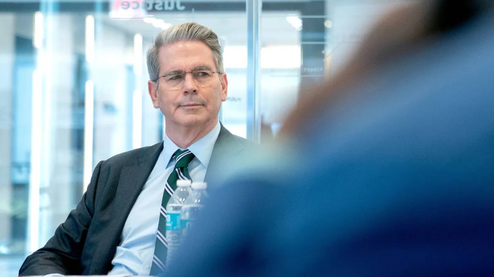Trump Hazine Bakanı olarak Scott Bessent’i aday gösterdi