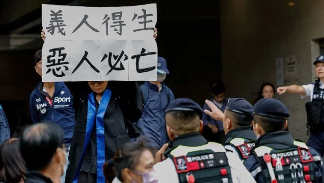 Hong Kong’ta muhaliflere hapis cezaları