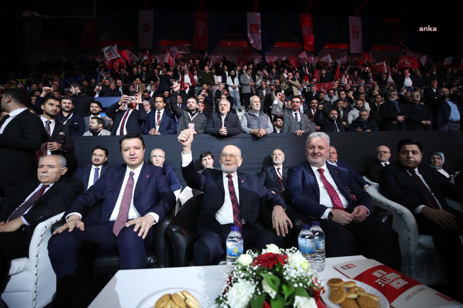 Saadet Partisi’nin yeni başkanı Mahmut Arıkan oldu