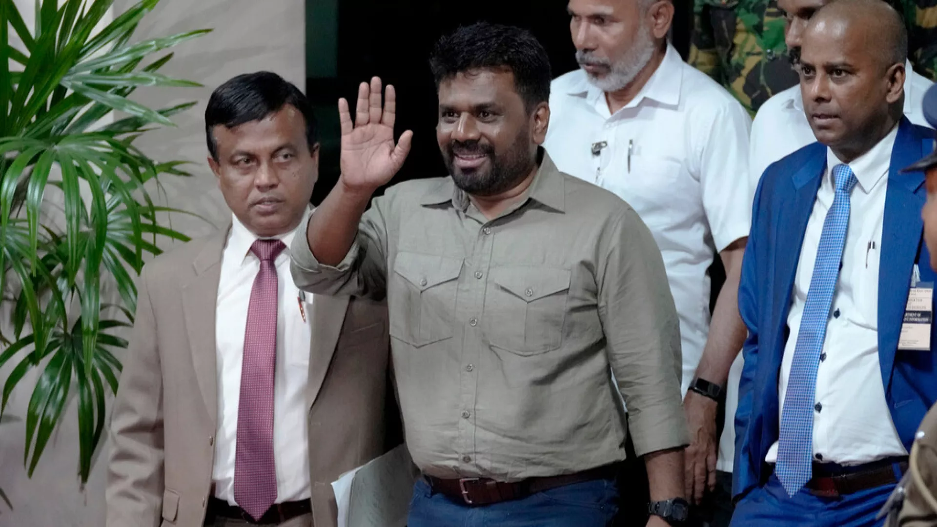 Sri Lanka’da sol ittifak seçim zaferi kazandı