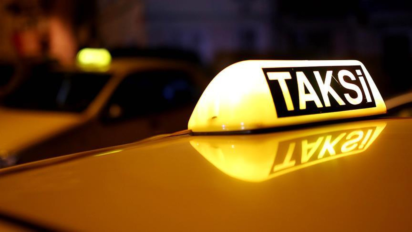 Taksi ve dolmuşlarda yeni dönem: ‘Acil durum butonu’ zorunlu oldu