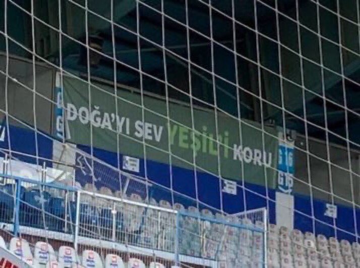 Erzurumspor – Amedspor maçında ‘Yeşil’ pankartı