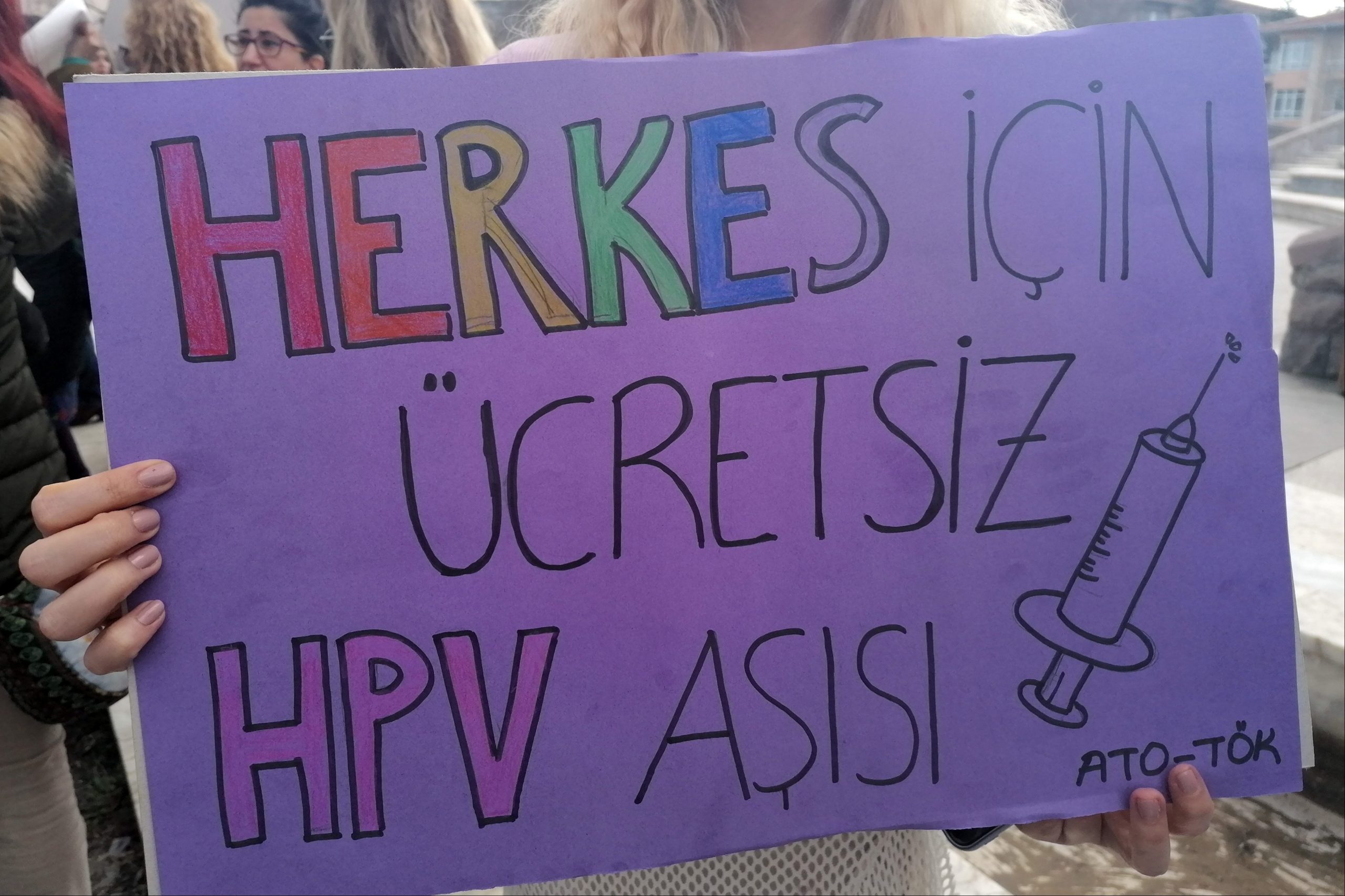 Karşıyaka’da ücretsiz HPV aşı kampanyası devam ediyor