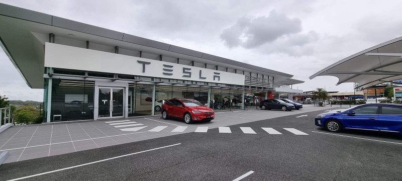 Tesla, 700 bin aracını geri çağırıyor