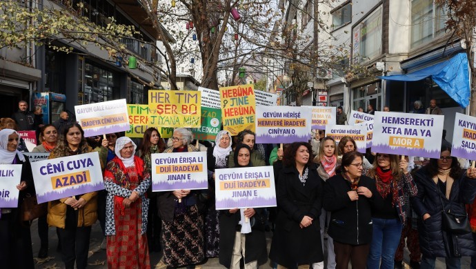 Dersim’de kadınlar kayyımlara karşı yürüdü: Eşbaşkanlık mor çizgimizdir