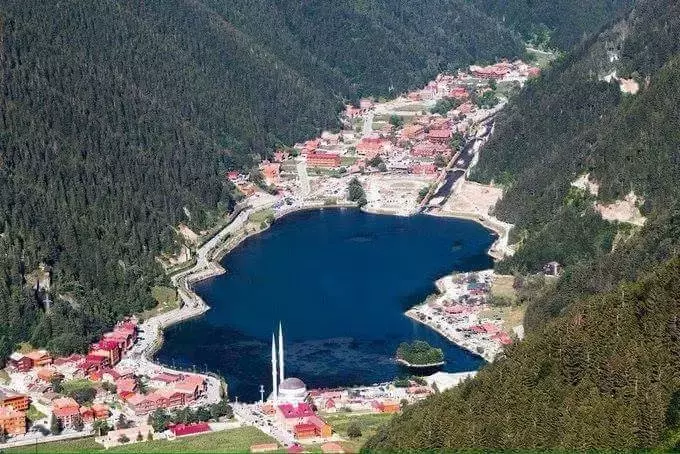 CHP’li Suiçmez’den Uzungöl’deki HES projesinin iptali için çağrı