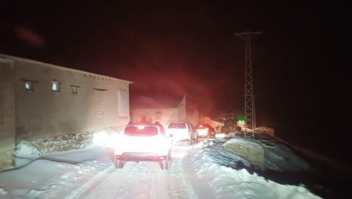 Van’da kar yağışı nedeniyle dağda mahsur kalan kişi hayatını kaybetti