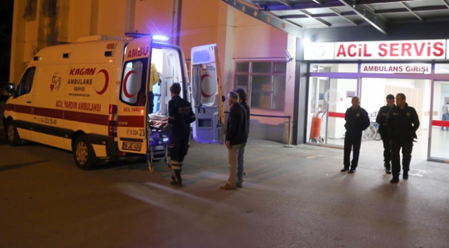 Bursa’da 13 öğrenci gıda zehirlenmesi şüphesiyle hastaneye kaldırıldı