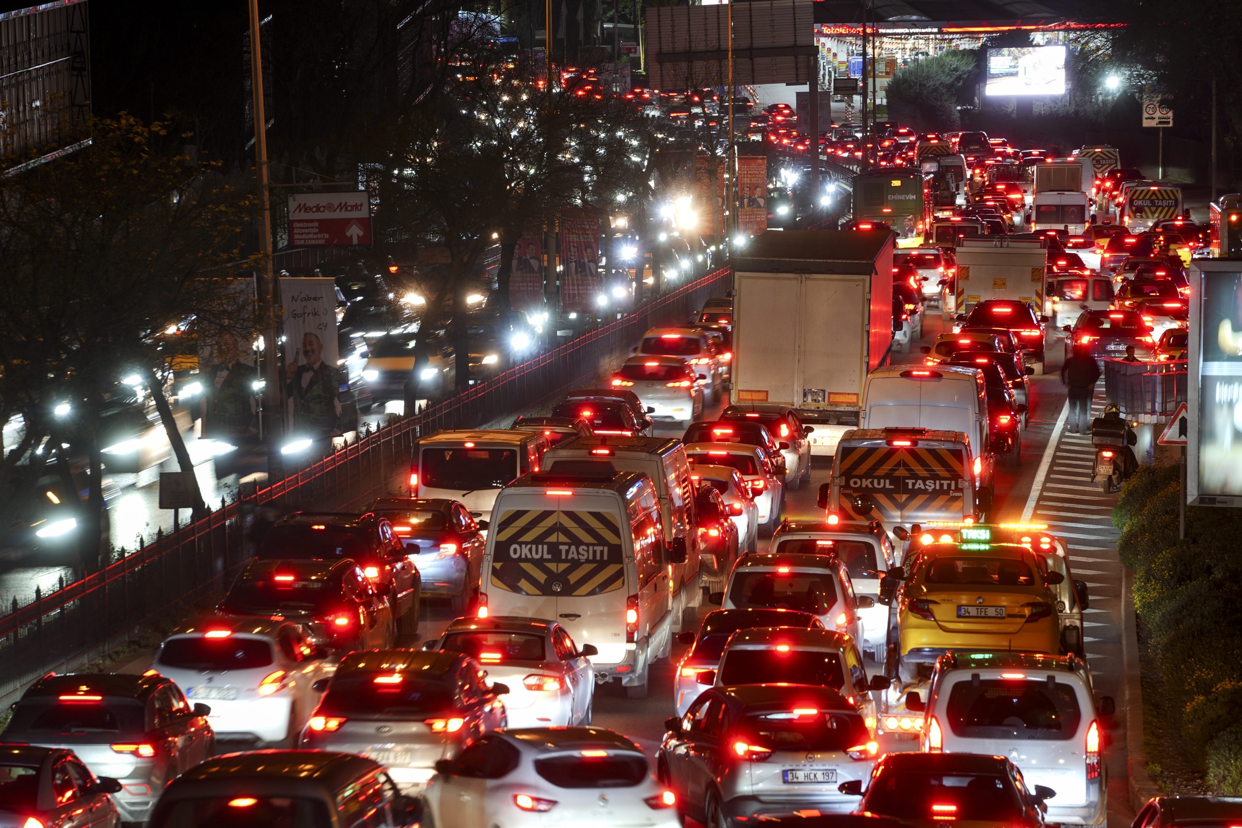 İstanbul’da trafik yoğunluğu yüzde 80’e çıktı