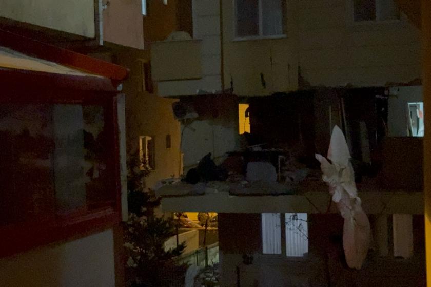Ümraniye’de bir dairede patlama