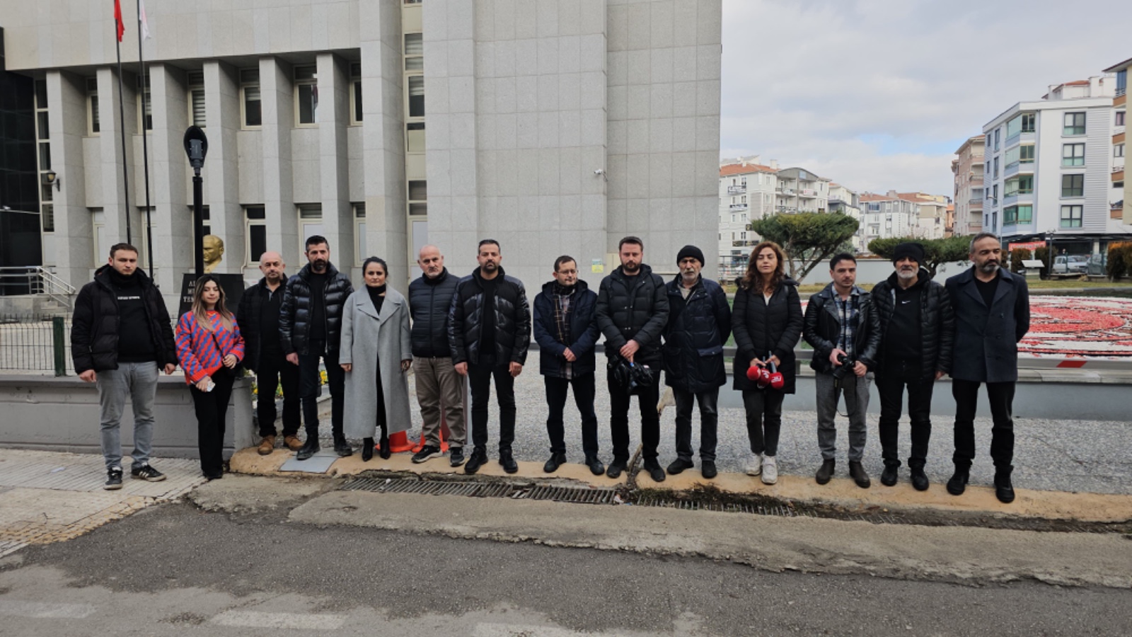 Çorum’da gazetecilerden Dervişoğlu’nun korumalarına suç duyurusu