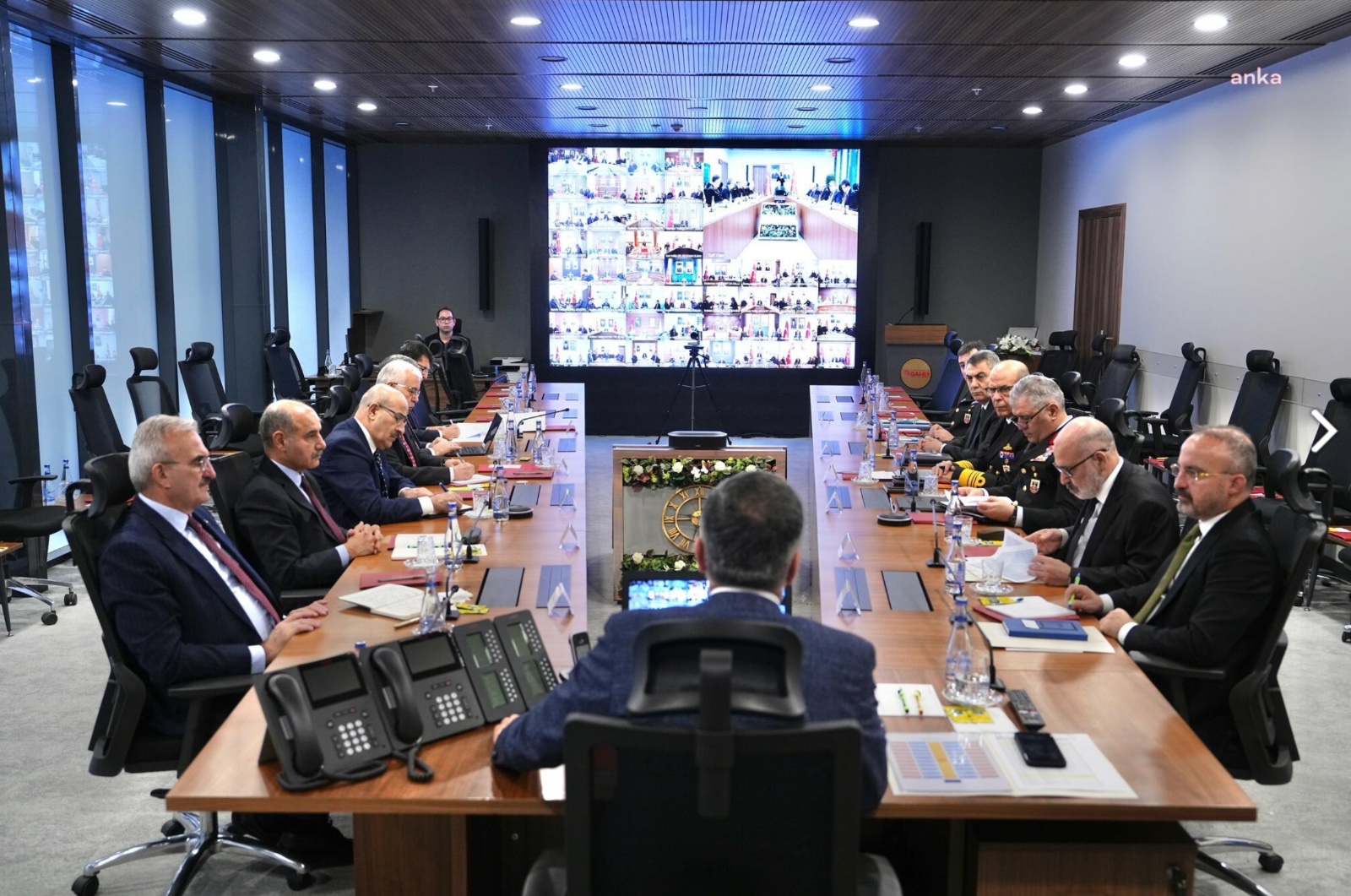 Bakan Yerlikaya, 81 ilin valisiyle video konferans yaptı