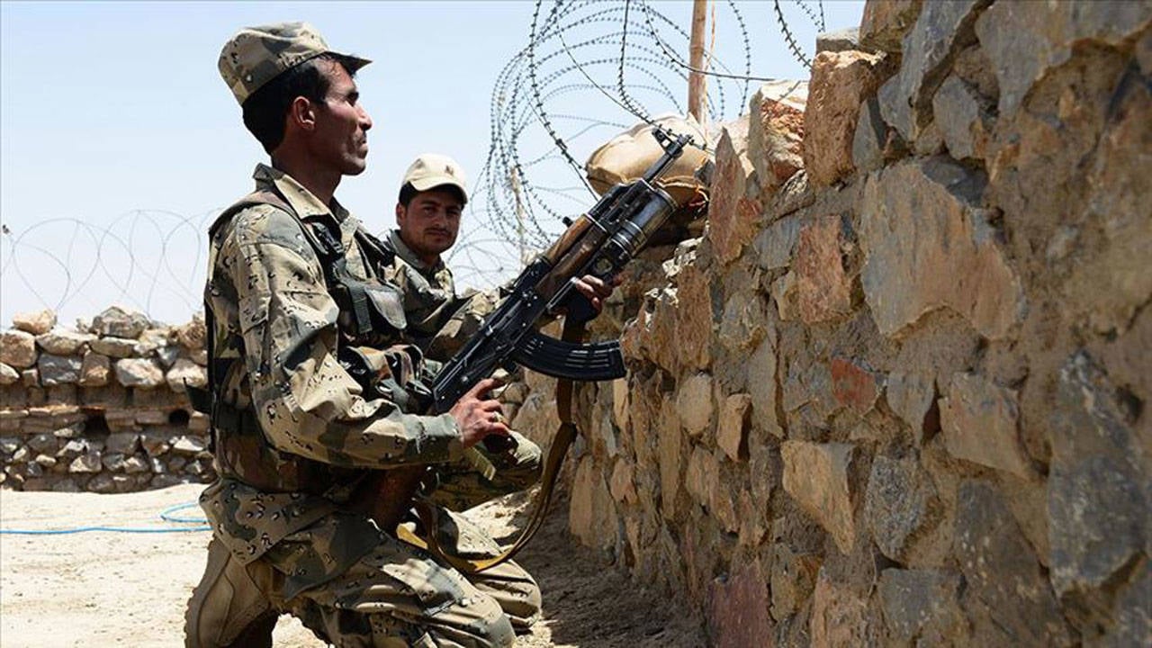 Afganistan ve Pakistan sınır birlikleri arasında çatışma