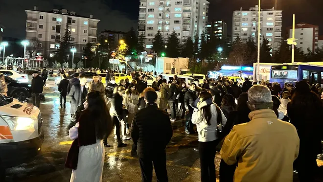 Ankara’da metro istasyonunda yangın