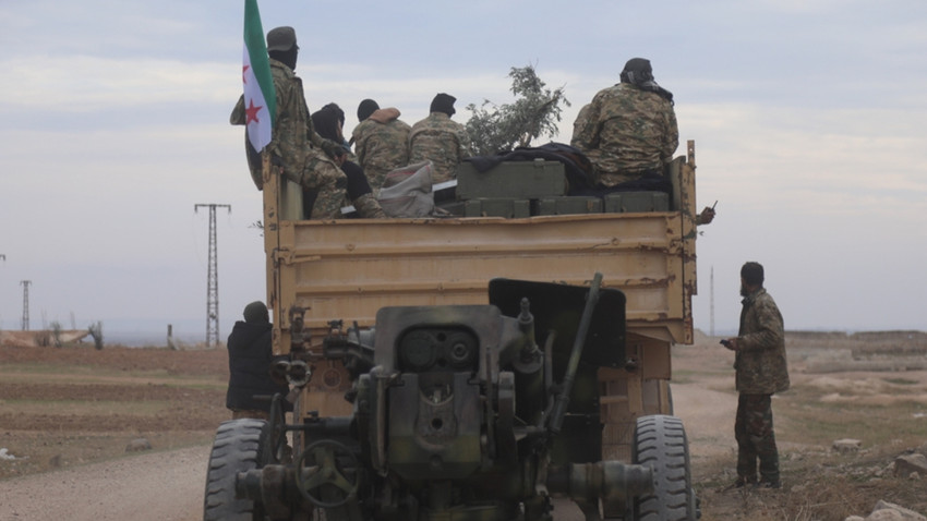 Cihatçılar Hama’ya girdi, Suriye askeri şehrin dışına çekildi