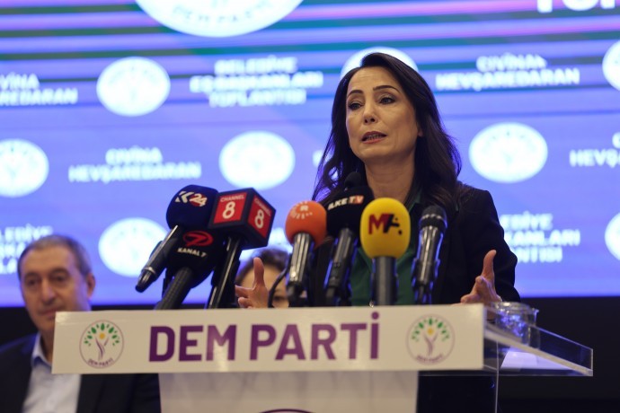 Tülay Hatimoğulları: Barış için mücadele edersek başarabiliriz