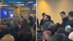 Erdoğan’ı protesto eden 9 kişi hakkında 3 yıla kadar hapis istemiyle dava açıldı