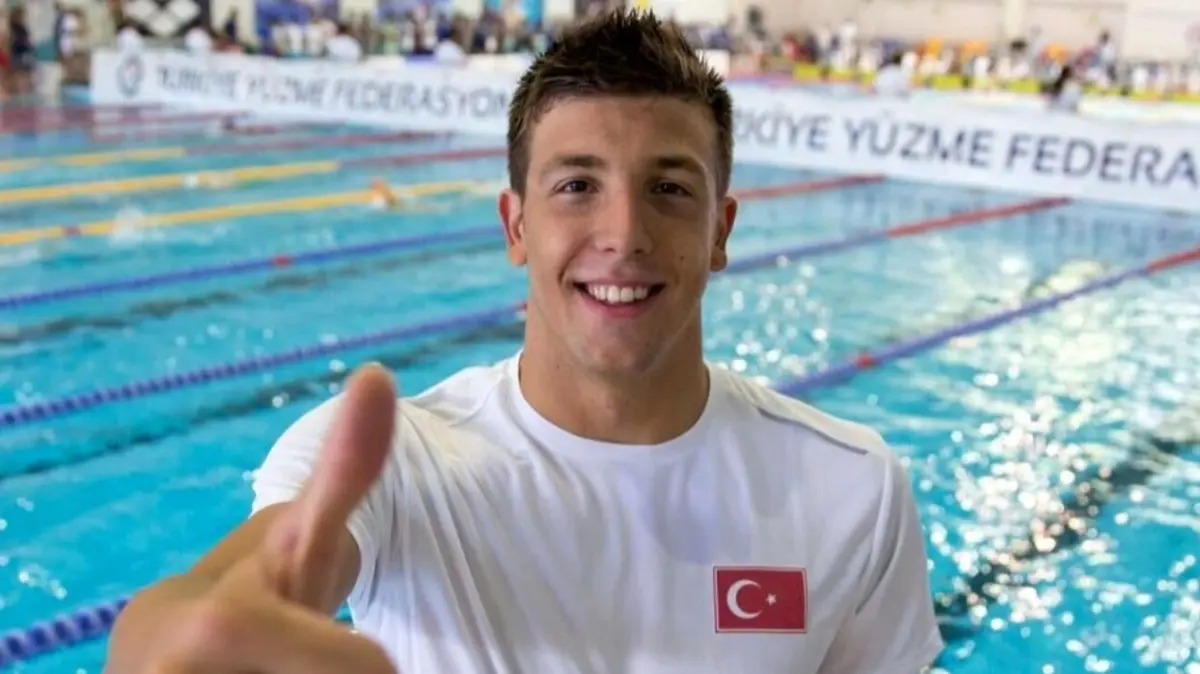 Milli yüzücü Emre Sakçı dünya 2’ncisi oldu