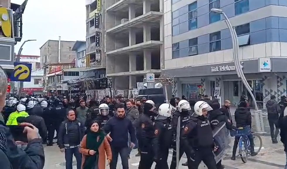 Van’da gözaltına alınan 55 kişi serbest bırakıldı