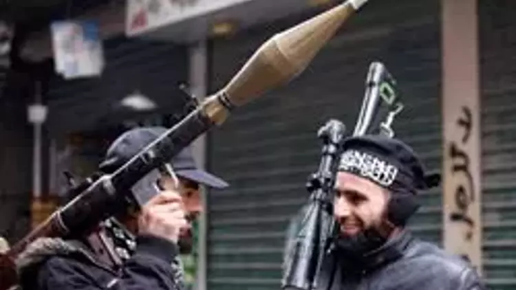 Suriye’nin yeni ordusunda yabancı savaşçı endişesi