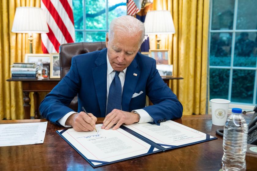 Biden görevini Trump’a devretmeden önce af çıkardı