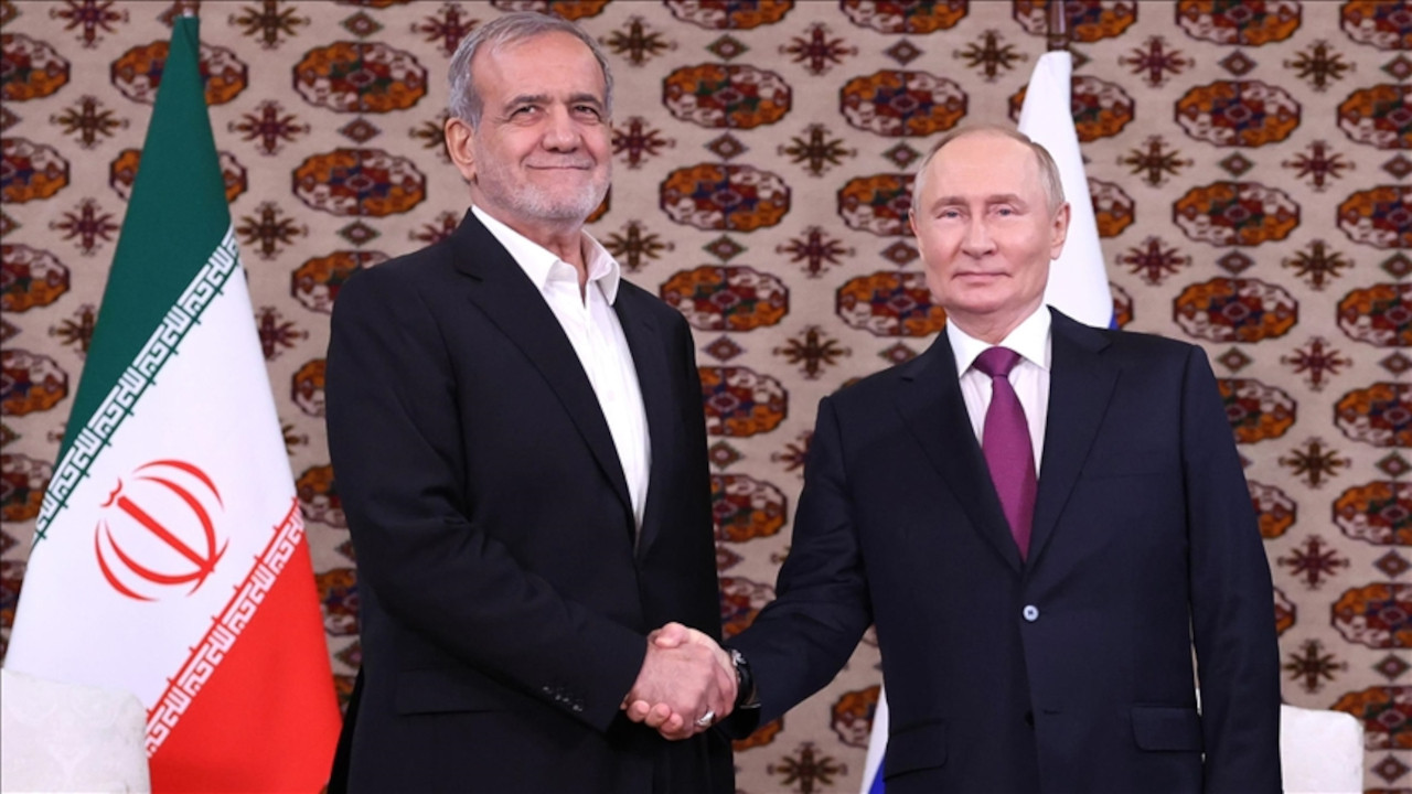 İran Cumhurbaşkanı Pezeşkiyan, Moskova’da Putin ile bir araya geldi
