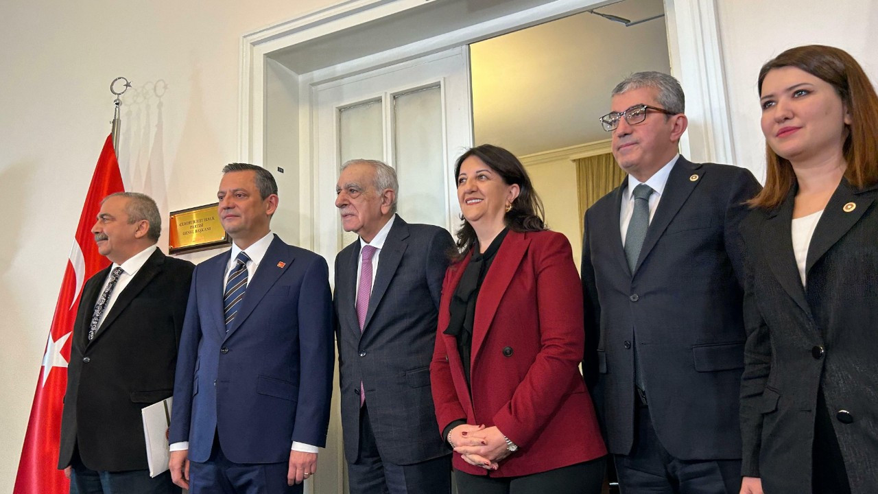 CHP MYK, İmralı heyetiyle görüşmesini değerlendirmek için toplandı