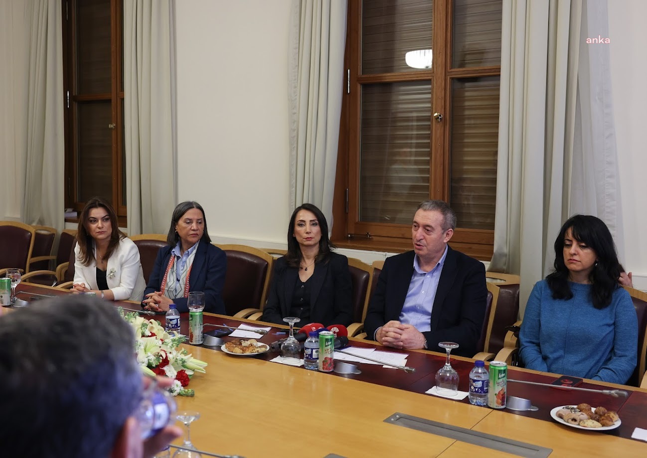 DEM Parti Eş Genel Başkanları STK’larla görüştü
