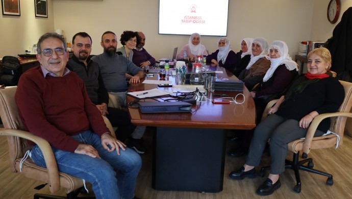 Barış Anneleri’nden İstanbul Tabip Odası’na ziyaret