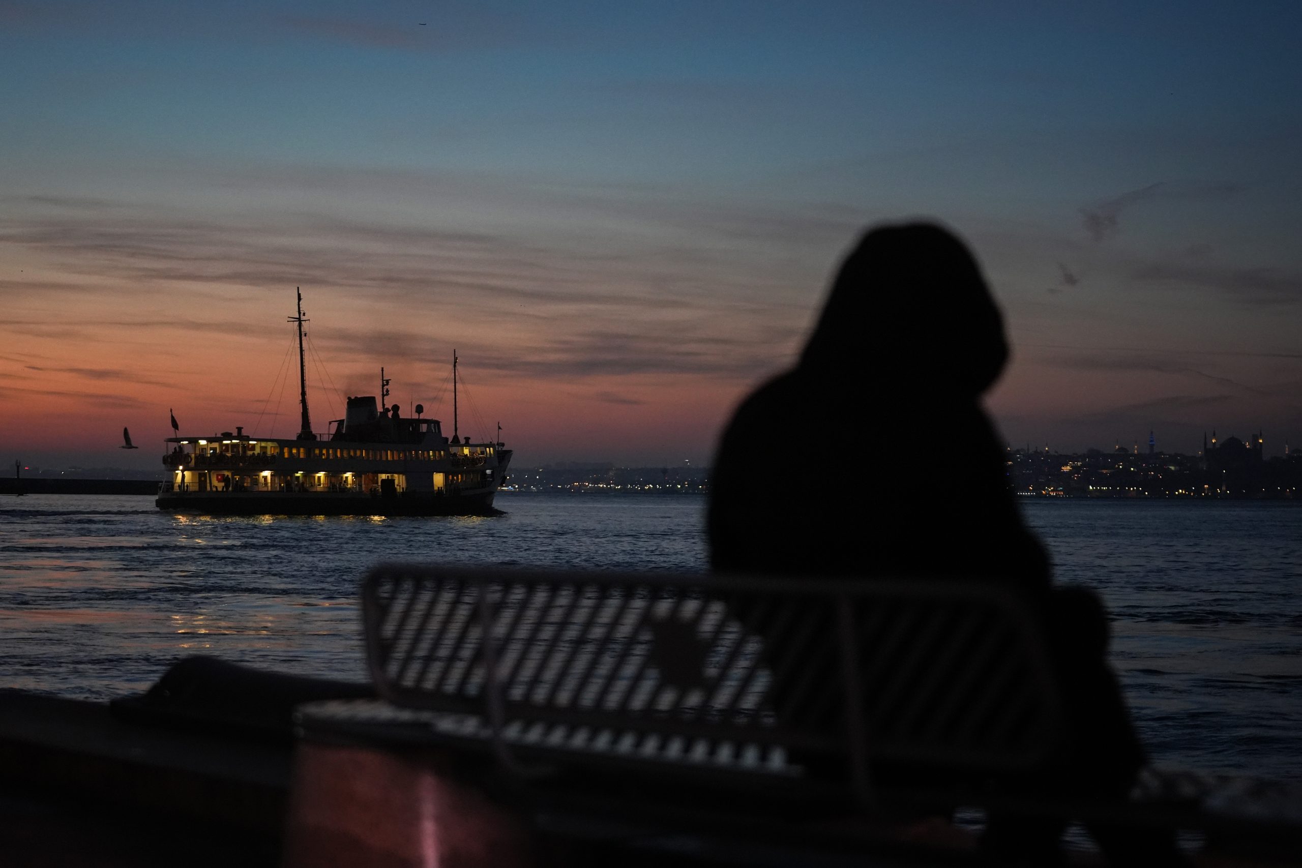 İstanbul, gökyüzünün bütün tonlarında renklendi